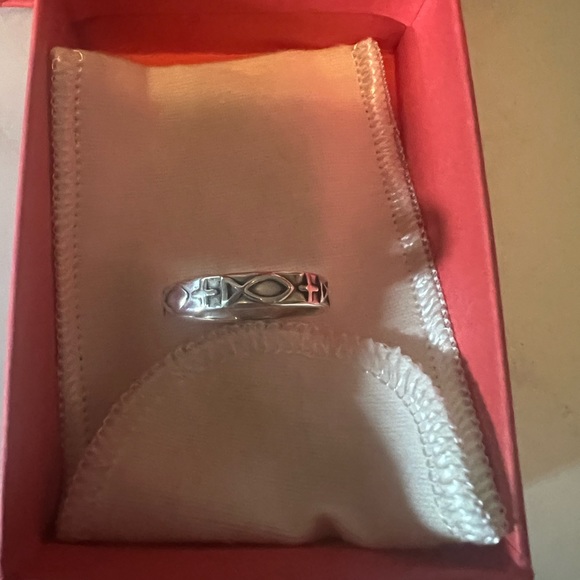Retired James Avery Ring